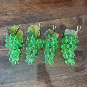 Vintage Lot 4 Green Grape Cluster Lucite Cut Acrylic Wired Grapes Decor Faceted